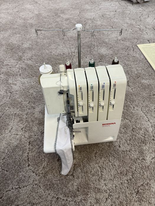 Оверлок Bernina 800DL