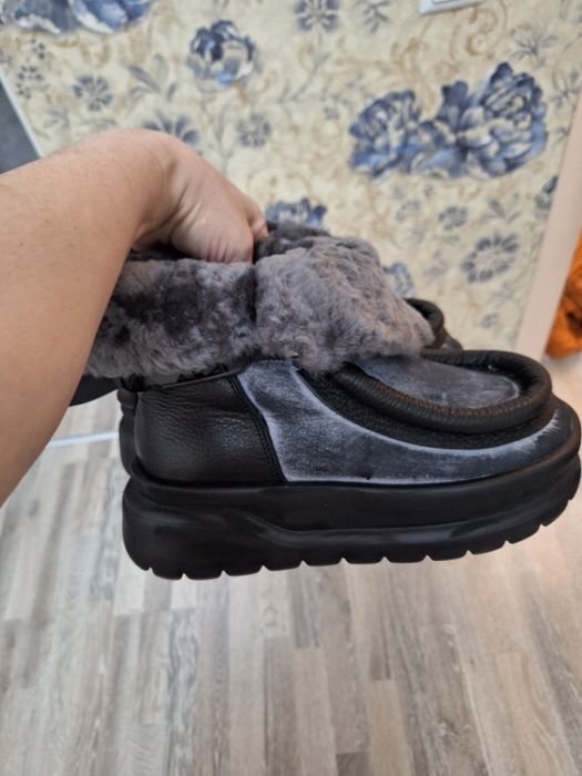 Продам шикарные,стильные угги