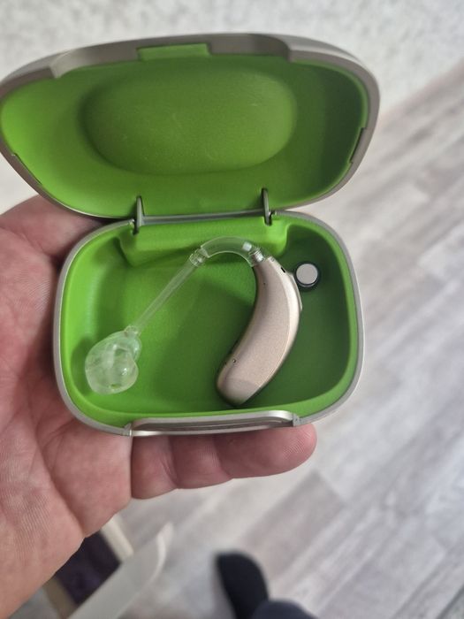 Продам слуховой аппарат