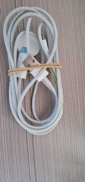 Apple USB-A към USB-C кабел