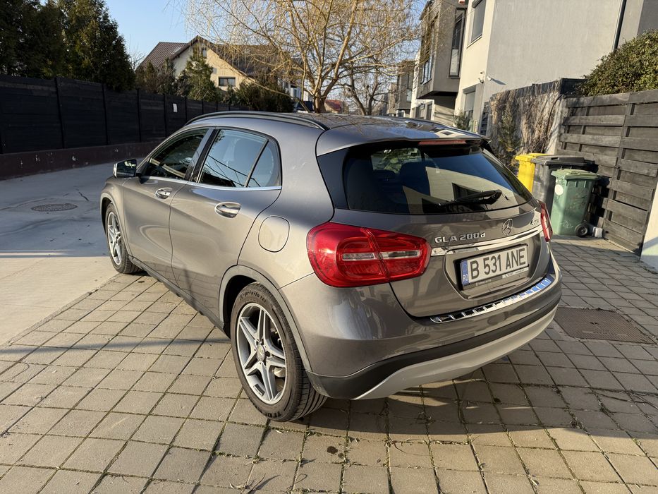 Mercedes-Benz GLA 200d 4MATIC  2017