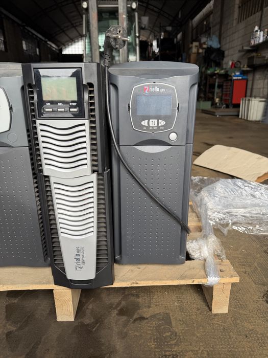 Sisteme de Alimentare Riello UPS 4000v
