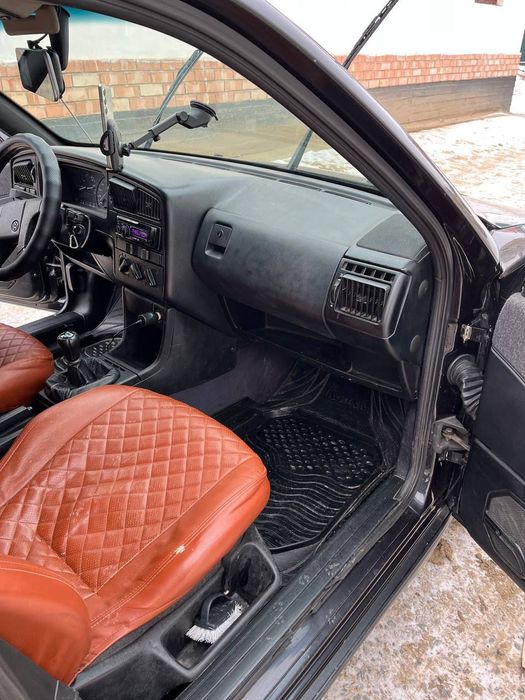 Машина Passat B3