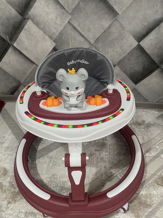 Музыкальный детский ходуног