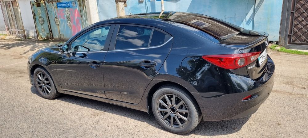 Продам Мазда 3, 2015 года