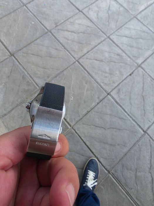 Longines Conquest V.H.P quartz 43mm