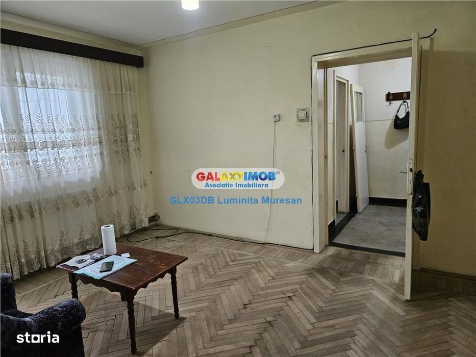 Vanzare apartament 2 camere semidecomandat Aleea Trandafirilor