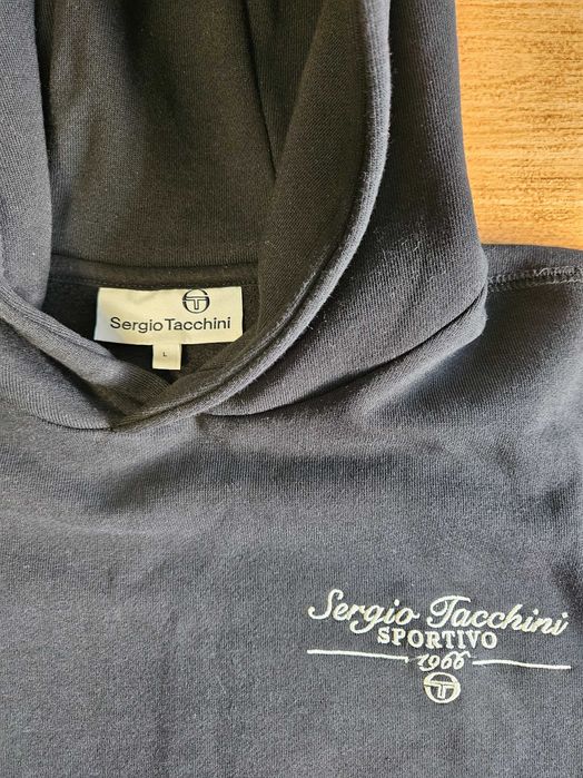 Анурак Sergio Tacchini