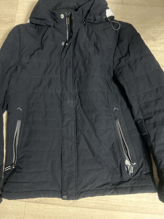 Продается желетка куртка