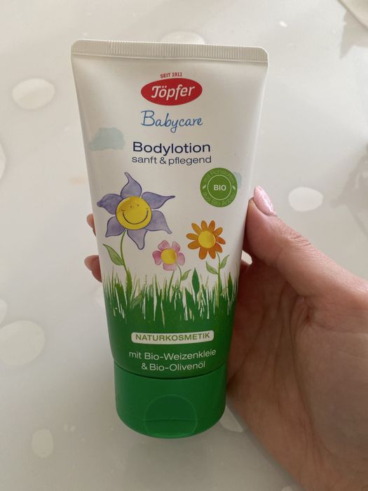 A-derma Cyntelium и Topfer bodylotion