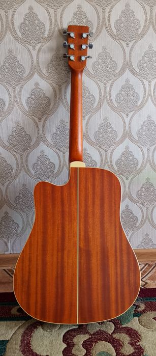 Гитара аккустика !!!
