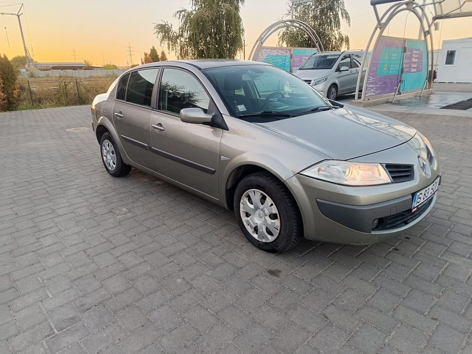 Renault Megane 2 Sedan 1.6 16V, 2007, 156.000 km, Climatronic, 2 seturi roți