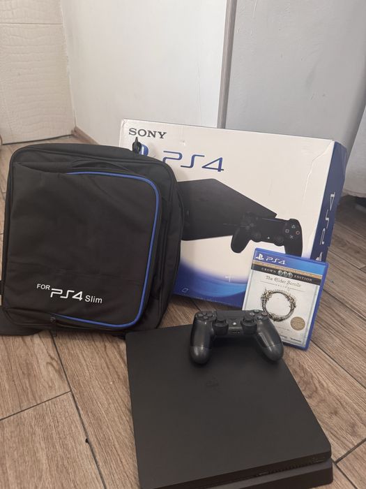 Playstation 4 slim + диск + сумка для переноски