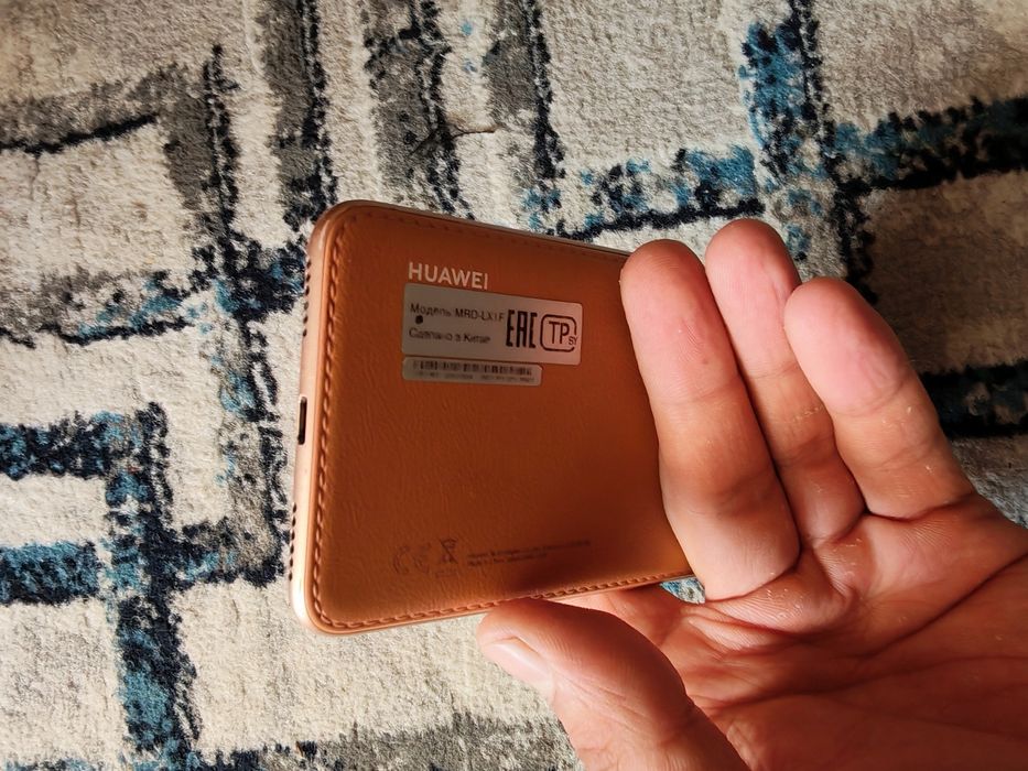 Huawei y6 2019. 2/32Gb