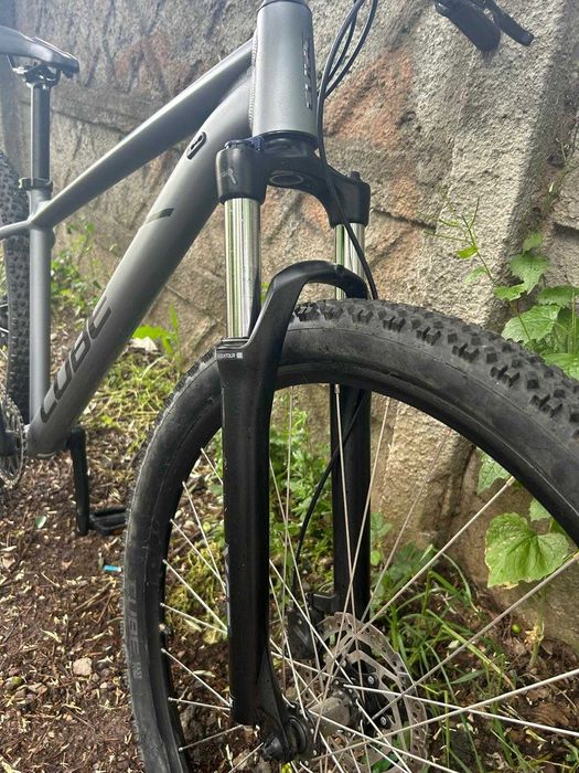 Vând bicicletă CUBE AIM Pro Slateblack