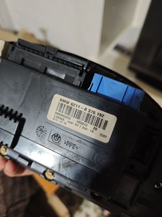 Спидометр понеля  BMW