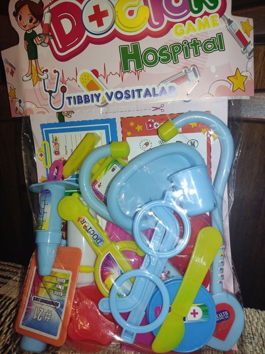 Большой набор доктора,для детишек очень интересно