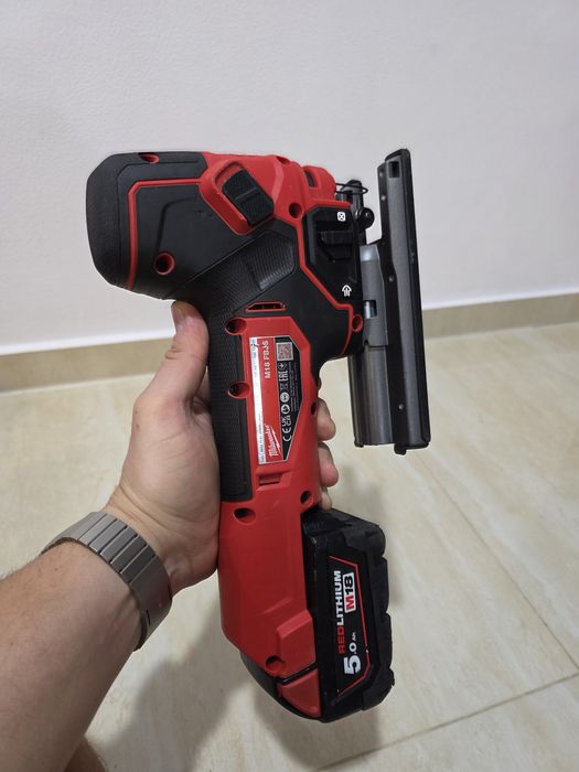 Fierastrau pendular Milwaukee M18 FBJS