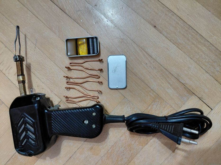 Pistol de lipit Românesc
