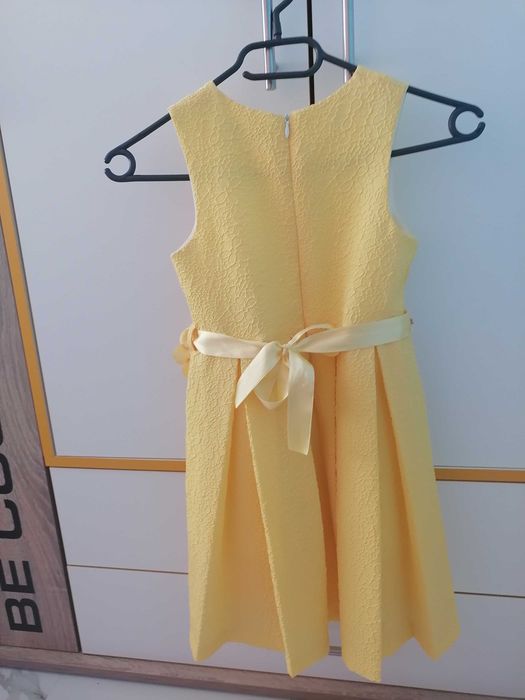 Детска рокля за 6-7 години