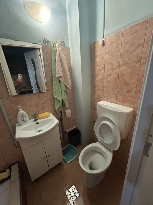 proprietar Inchiriez garsoniera