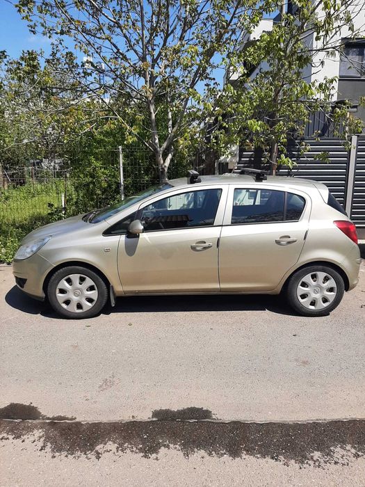 Vand auto Opel Corsa D 100 mi KM singur proprietar