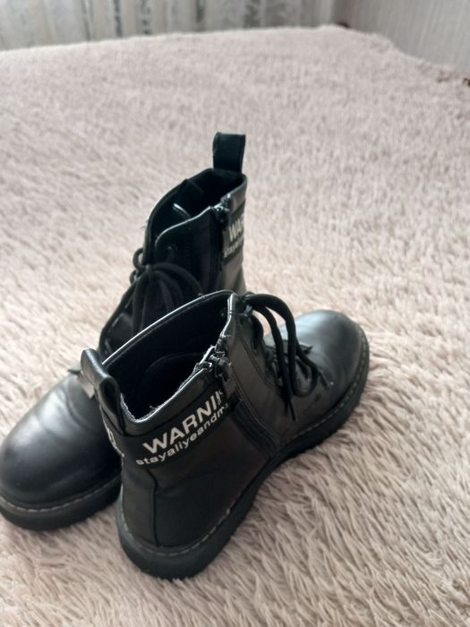 Демисезонные ботинки