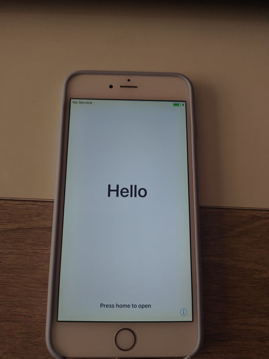 Услуга - ремонт на компютри, лаптопи, iPhone и PlayStation.