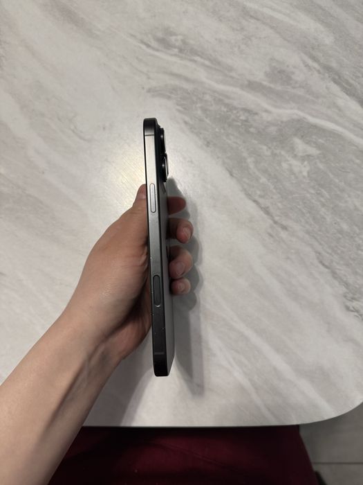 СРОЧНО! iPhone 16 Pro Max 256GB Black