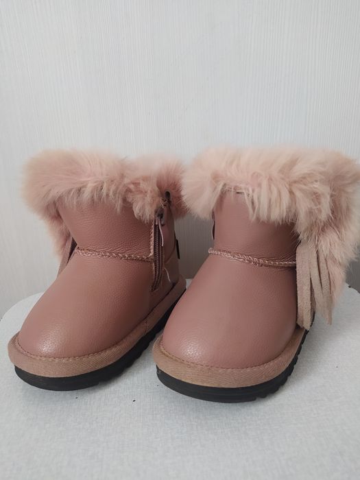 Продам детские зимние ботинки