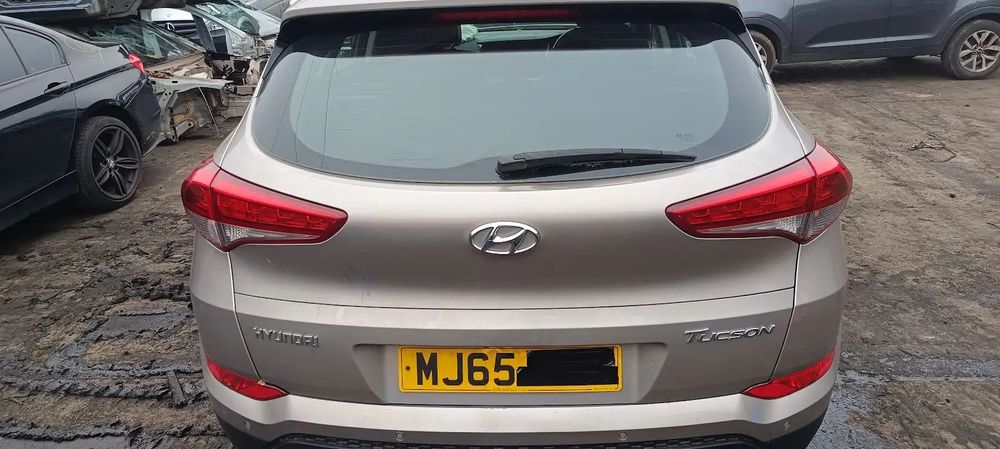 Dezmembrari / Dezmembrez Hyundai Tucson (TL) {Fabr 2015-2020] 1.7 CRDi D4FD cutie viteze manuala cod culoare White Sand
