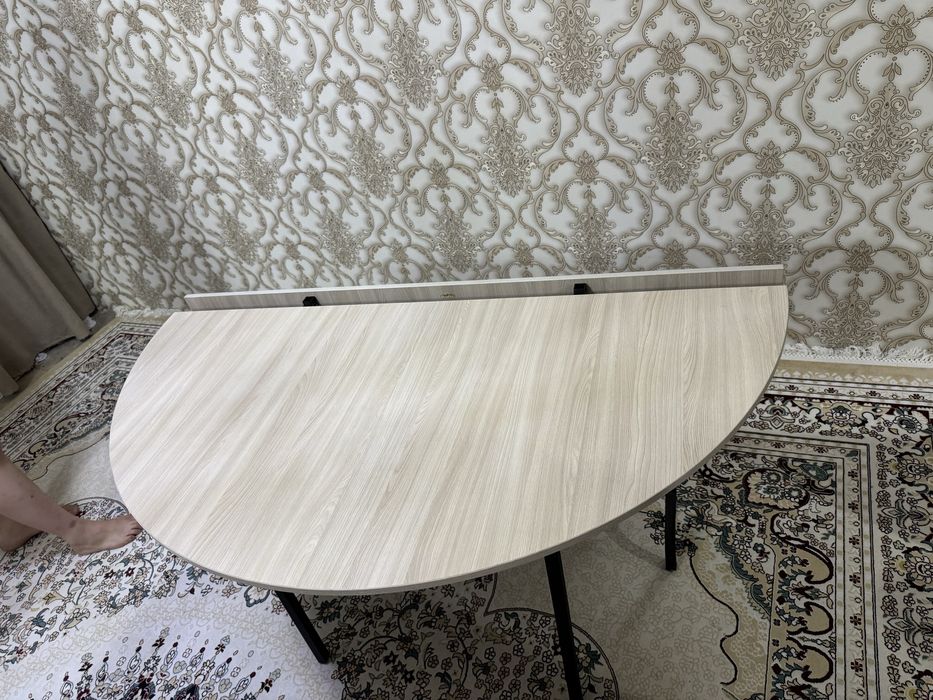 Продам Круглый Стол