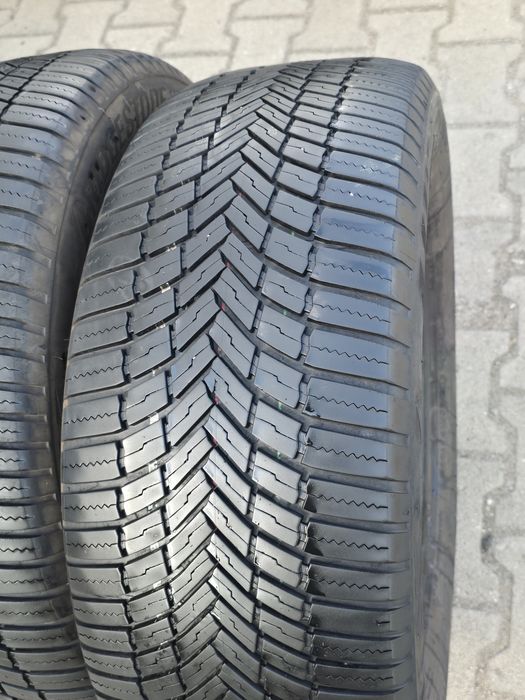 235 55 17 Bridgestone