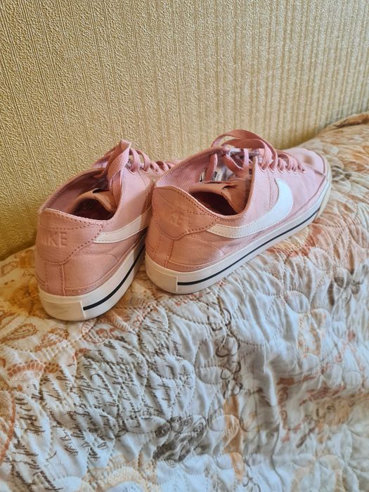 Розови кецове NIKE