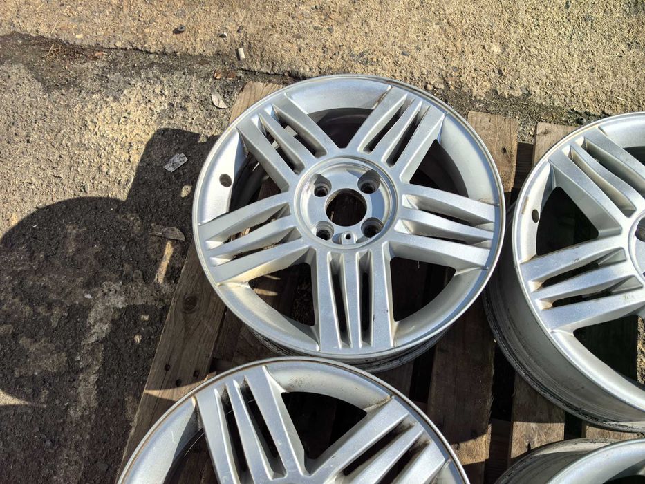 16 цола 4 х 100 мм Рено / Дачия и други - 6,5 Инча / ЕТ 49