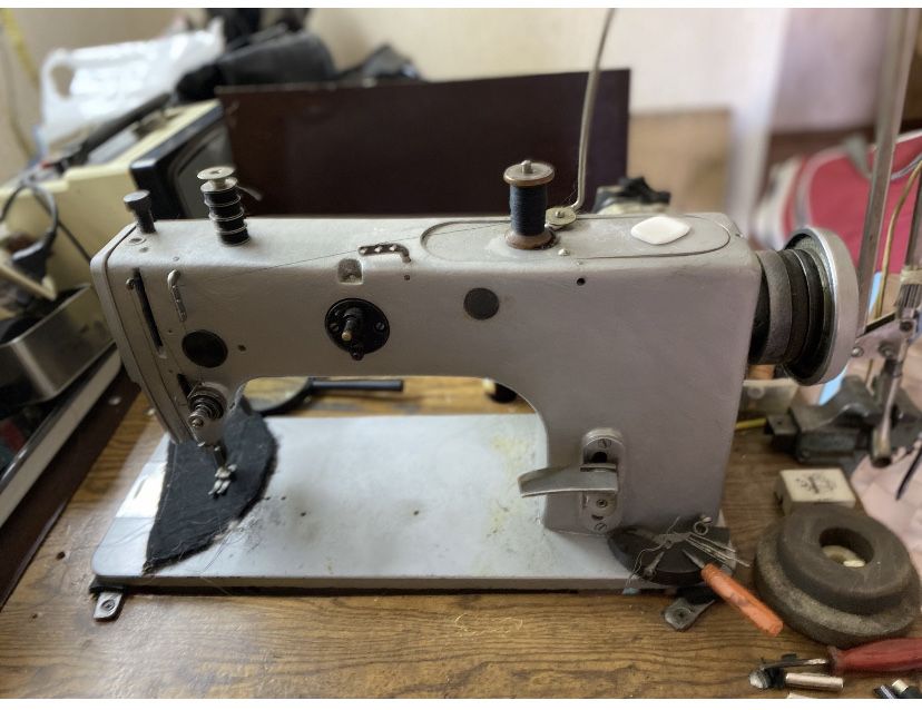 Швейная промышленная машинка