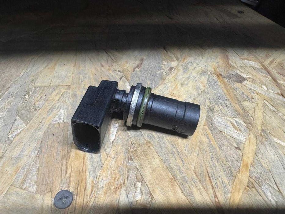 Датчик коленвала  БМВ М54 2.5  3,0