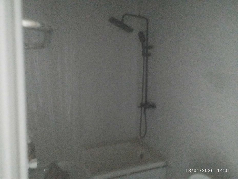 Янгийўл шаҳар Ўткир акани маҳалласида квартира сотилади