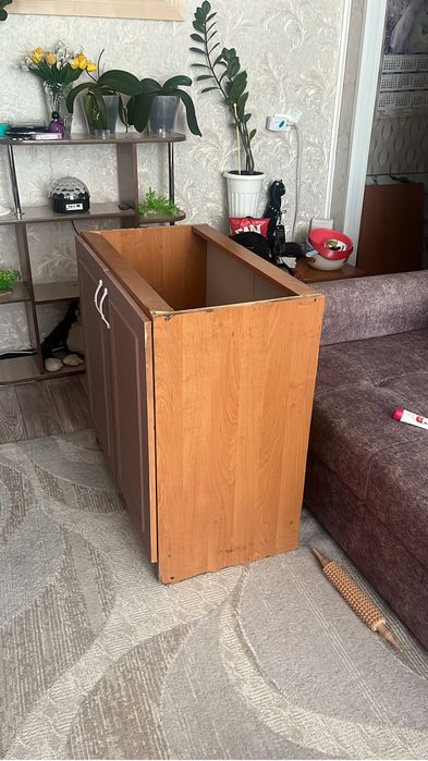Отдам бесплатно кухню