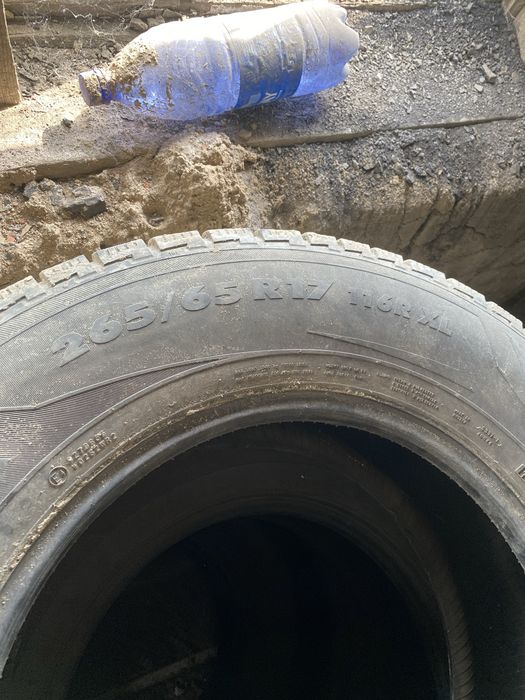 Продам комплект шыны R17