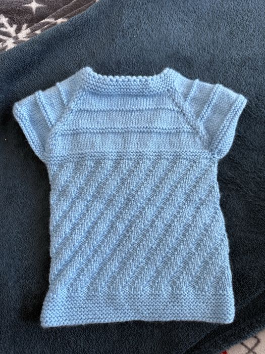 Ръчно направени бебешки дрешки