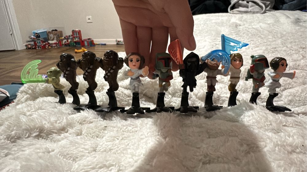 Игрушки Киндер 300тг