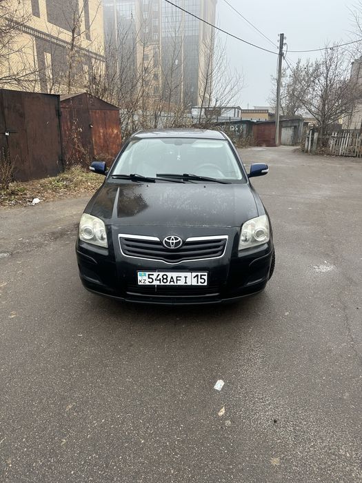 Продам Тойота Авенсис