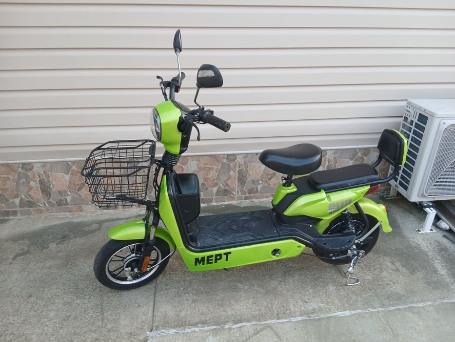 Електрически мотопед - педалетка