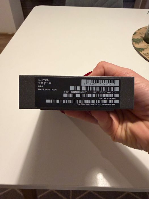 Samsung Z Flip 7 512 GB Mint