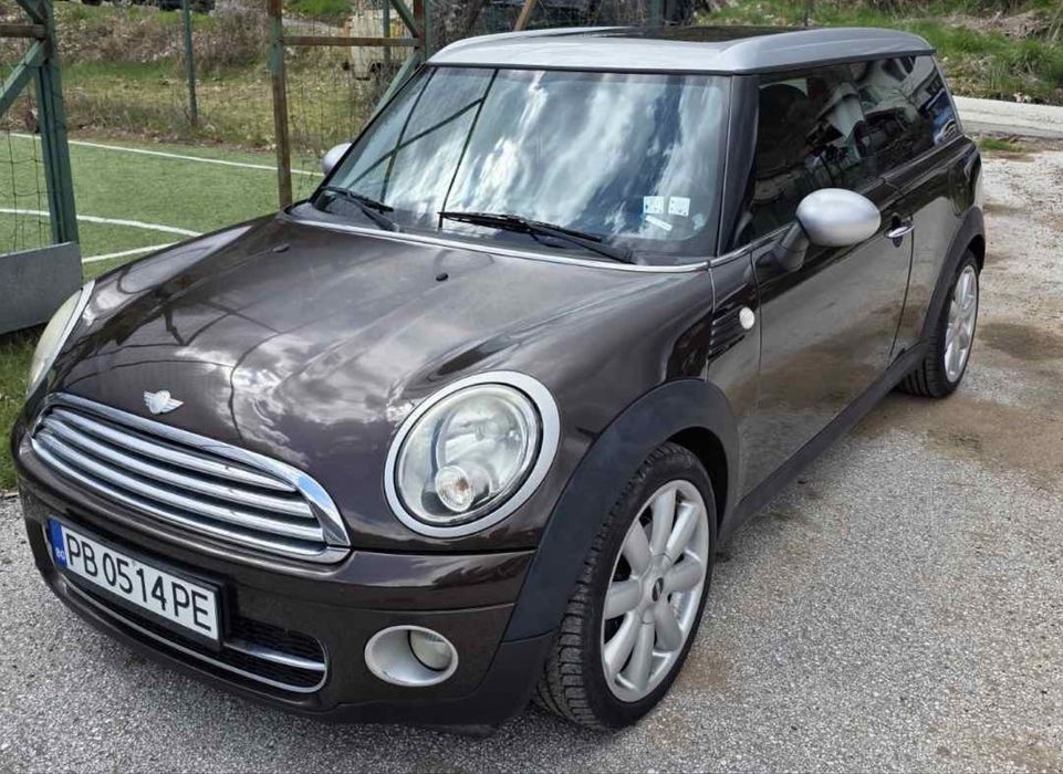MINI Cooper clubman