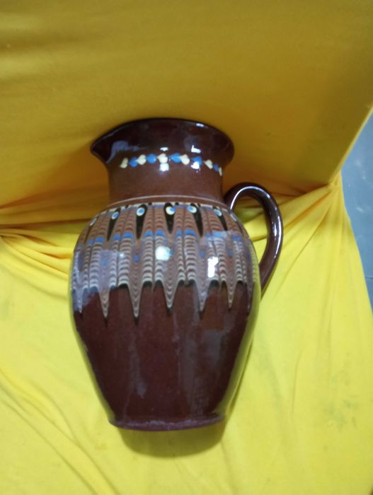 Керамични кана и ваза