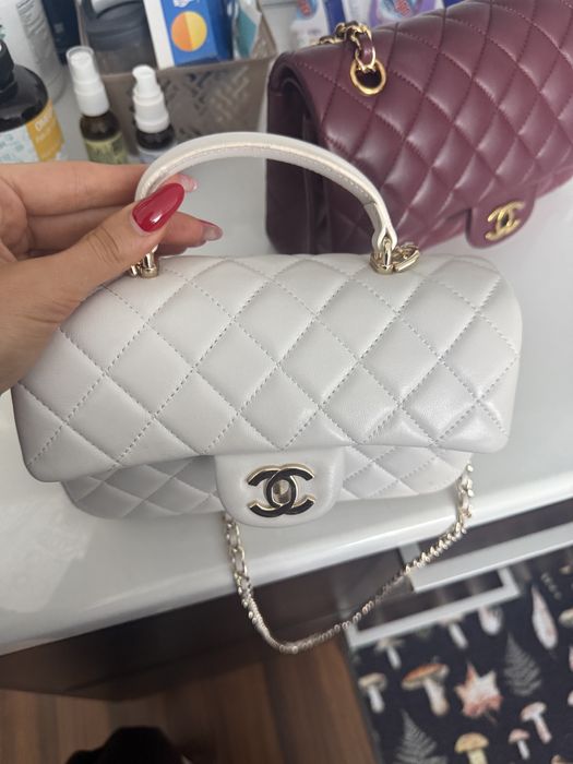 Chanel бяла кожена чанта