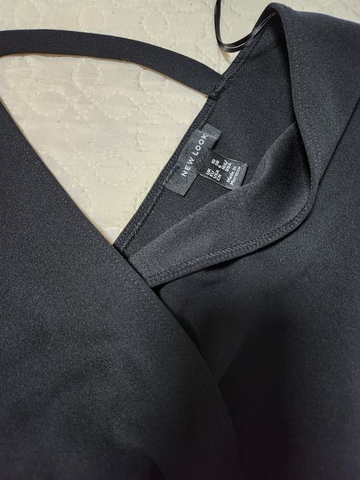 Официална черна рокля!