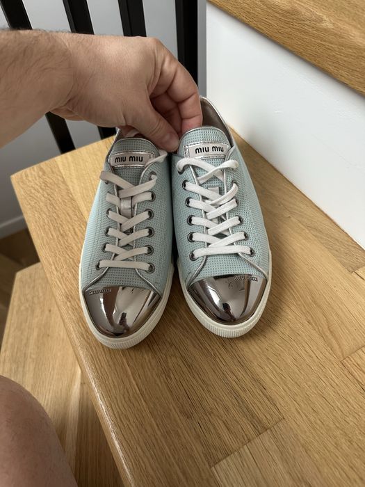 Adidasi / Tenesi Miu Miu originali